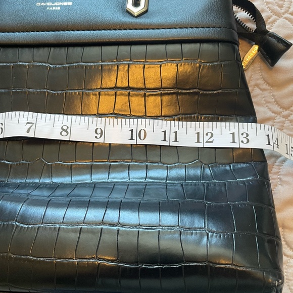 5 for $15 Beautiful David jones handbag NWOT - Picture 2 of 8